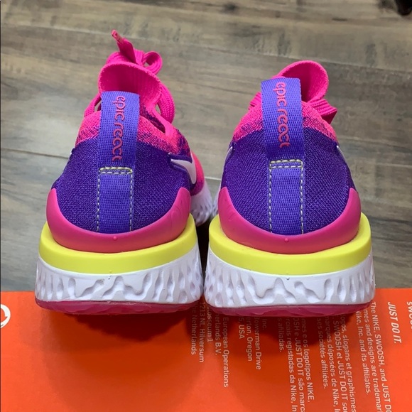 W NIKE EPIC REACT FLYKNIT 2 laser fuchsia/white - Picture 12 of 16